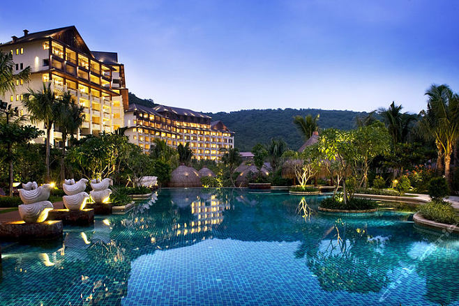 金棕榈三亚石溪墅度假酒店——畅享泳池度假魅力
